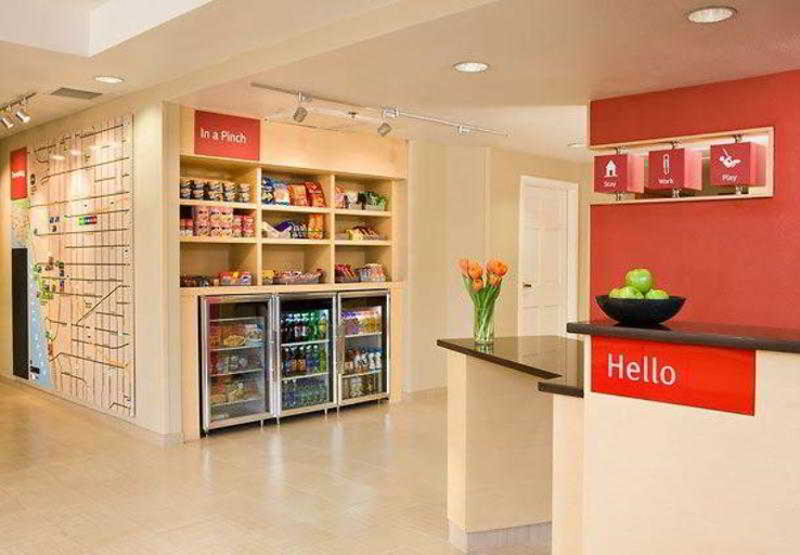 Public Area 3, TownePlace Suites Los Angeles LAX/Manhattan Beach, Los Angeles