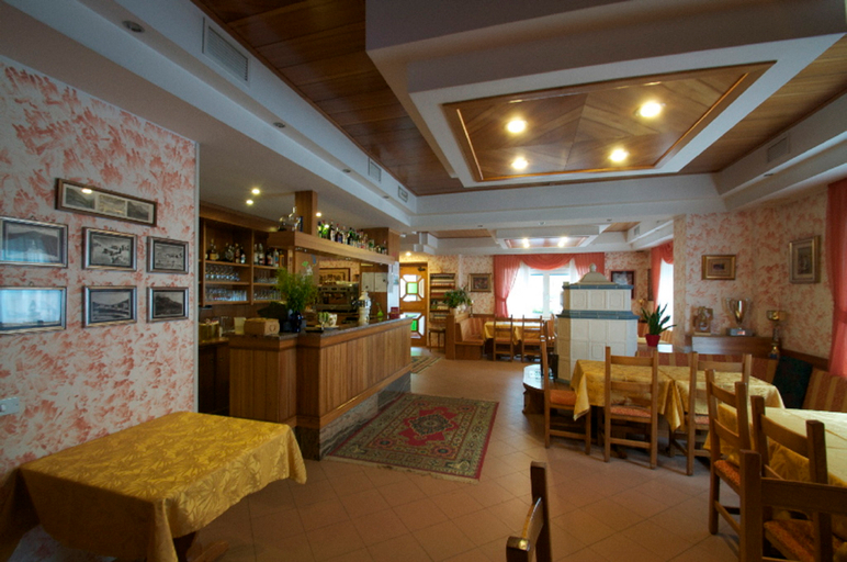 Food & Drinks 5, Albergo Sciatori, Trento