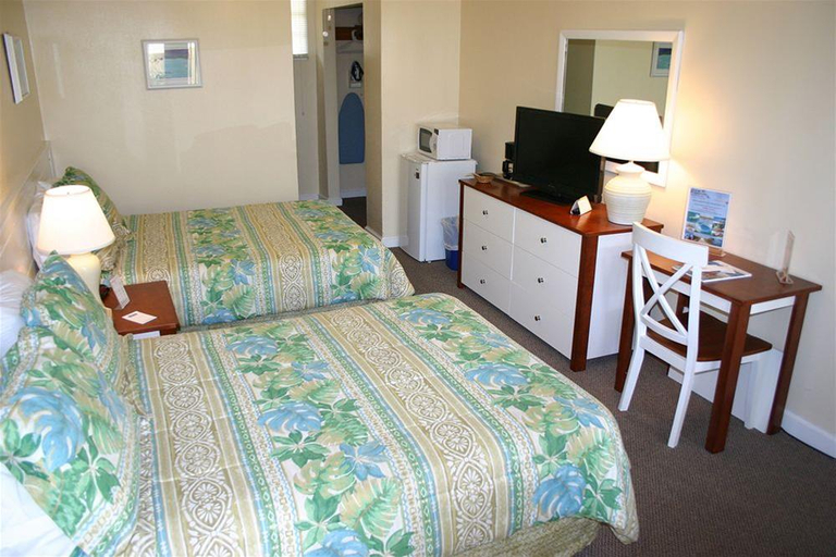 Exterior & Views 1, Coastal Waters Inn, Volusia