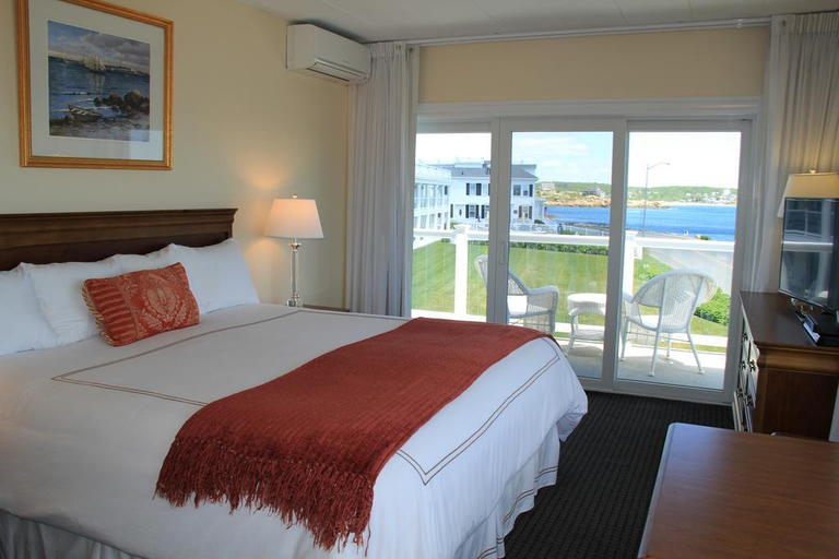 Bedroom 3, Bass Rocks Ocean Inn, Essex