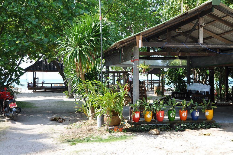 First Villa Beach Resort, Ko Phangan