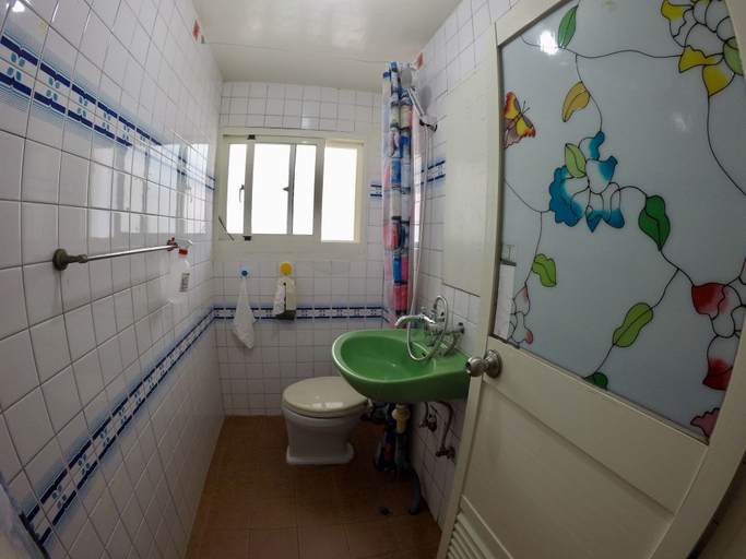Bathroom 3, Danke Hostel, Pingtung