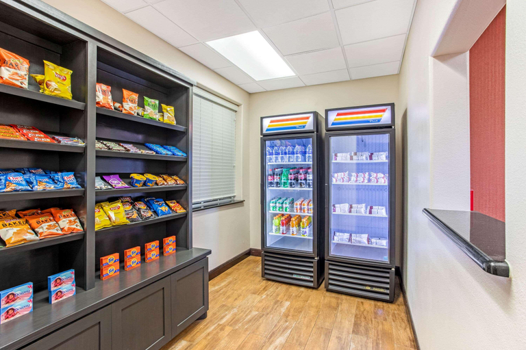 Public Area 2, La Quinta Inn & Suites by Wyndham Ennis, Ellis