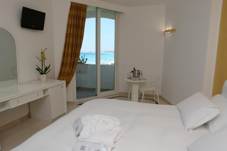 Bedroom 3, Costa Brada, Lecce