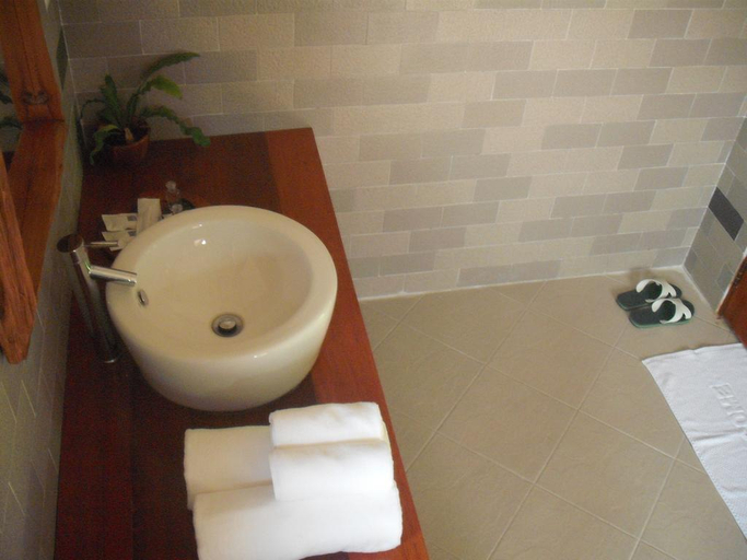 Bathroom 3, Ban Chomna Resort, Muang Chiang Rai