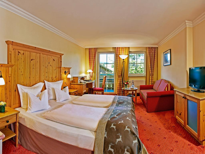 Bedroom, Hanusel Hof Wellness & Genuss in Panoramalage, Oberallgäu