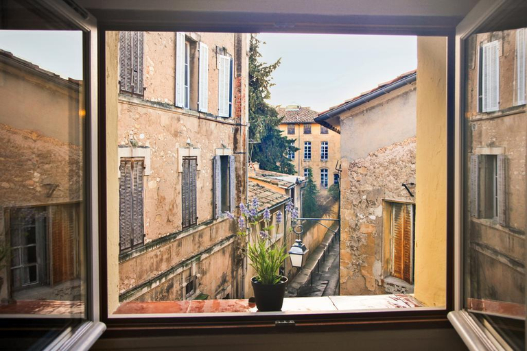 Public Area, Finsonius Studios, Bouches-du-Rhône