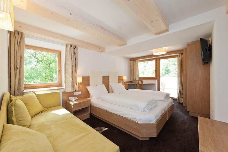 Bedroom 3, Gasthof Zur Sonne, Bolzano