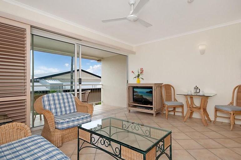 Exterior & Views 2, Macrossan House Boutique Holiday Apartments, Douglas