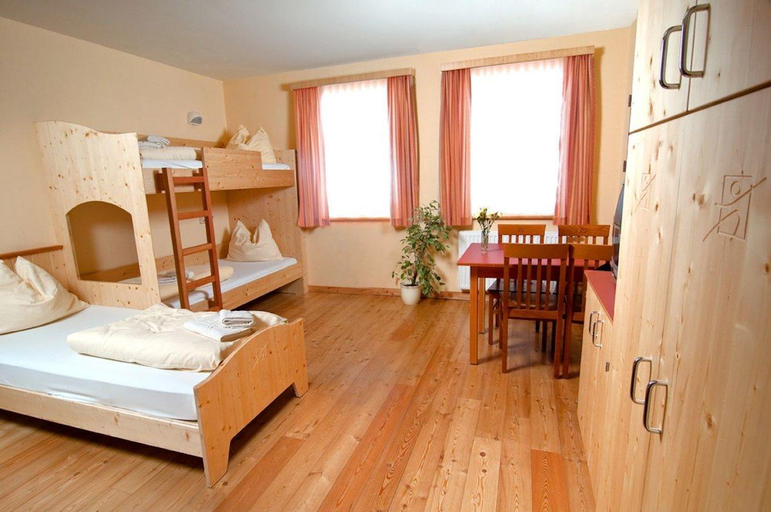 Bedroom 2, JUFA Donnersbachwald Almerlebnisdorf, Liezen