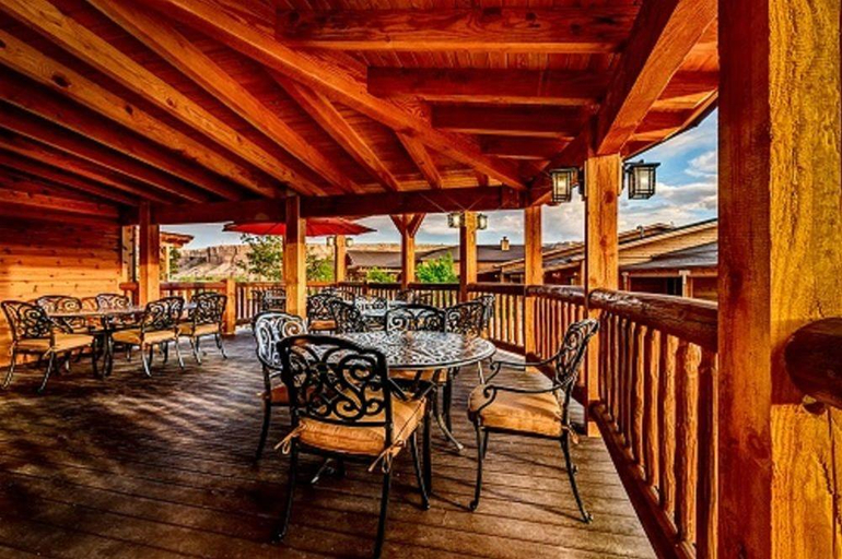 Food & Drinks 5, Desert Rose Inn & Cabins, San Juan