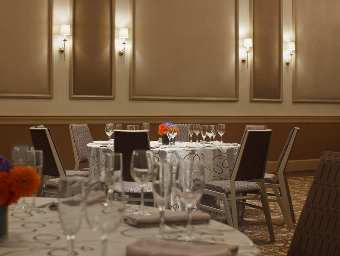 Others 1, Sheraton Commander, Cambridge