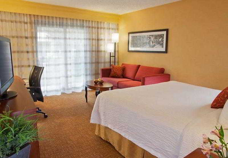 Bedroom 3, Courtyard Spokane Downtown at Convention Center, Spokane