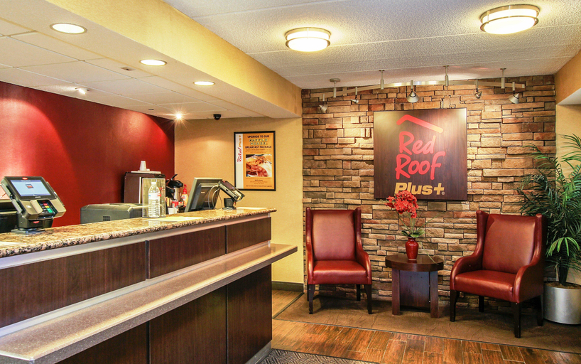 Public Area 2, Red Roof PLUS+ Atlanta - Buckhead, DeKalb