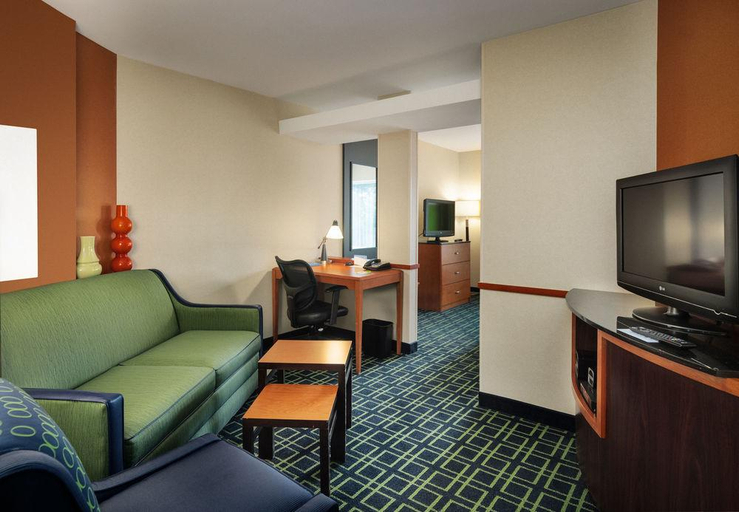 Exterior & Views 2, Fairfield Inn Hartford Airport, Hartford