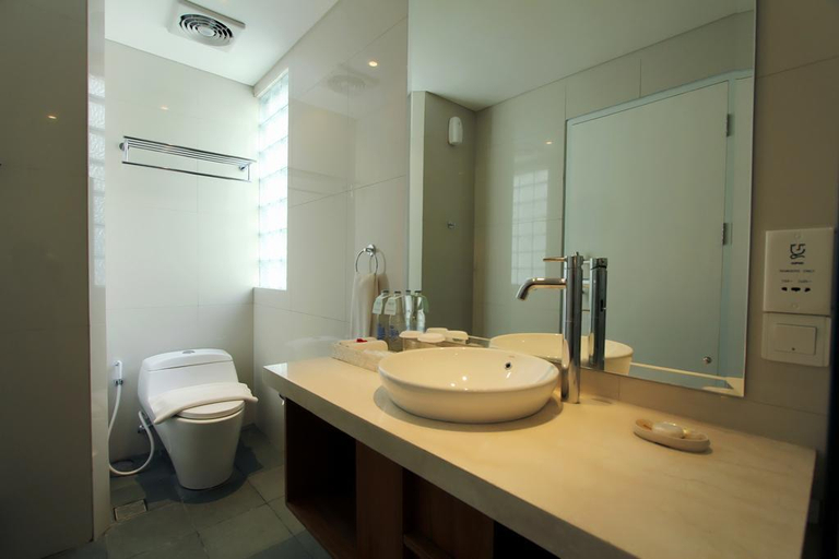 Bathroom 5, Aqva Hotel Villas, Badung
