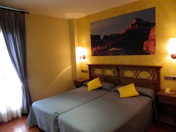 Bedroom 3, Arnal, Huesca