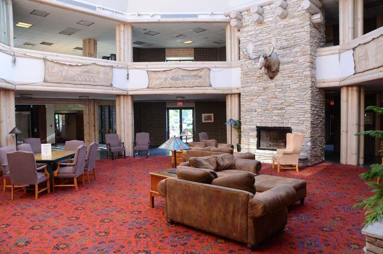 Public Area 2, Sawmill Creek by Cedar Point Resorts, Erie