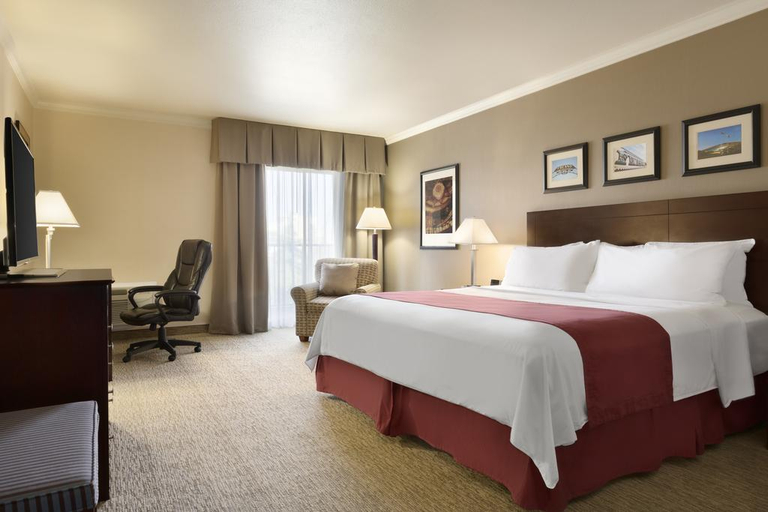 Bedroom, Radisson Hotel Fresno Conference Center, Fresno