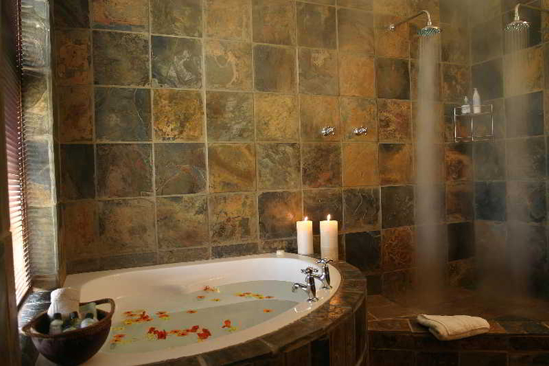 Bathroom 4, Agulhas Country Lodge, Overberg