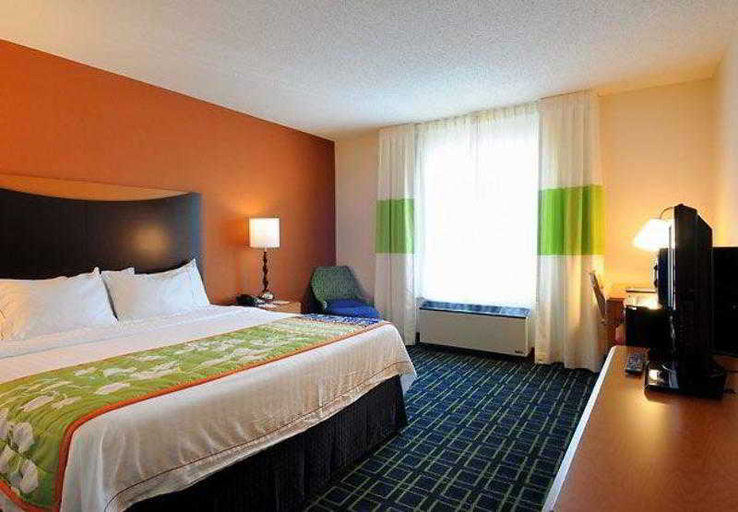 Bedroom 3, Fairfield Inn & Suites Frederick, Frederick