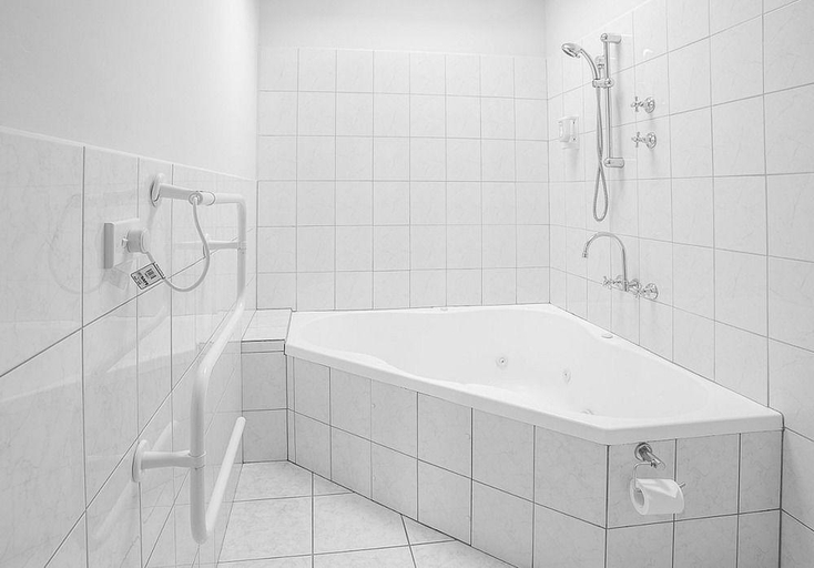 Bathroom 4, Port Arthur Motor Inn, Tasman