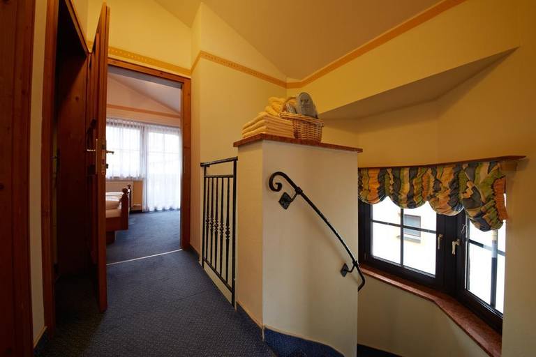 Public Area 4, Hotel Gluecksschmiede, Zell am See