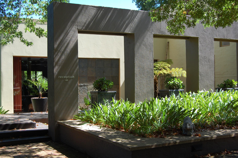 Public Area 3, Lily Pond Country Lodge, Eden