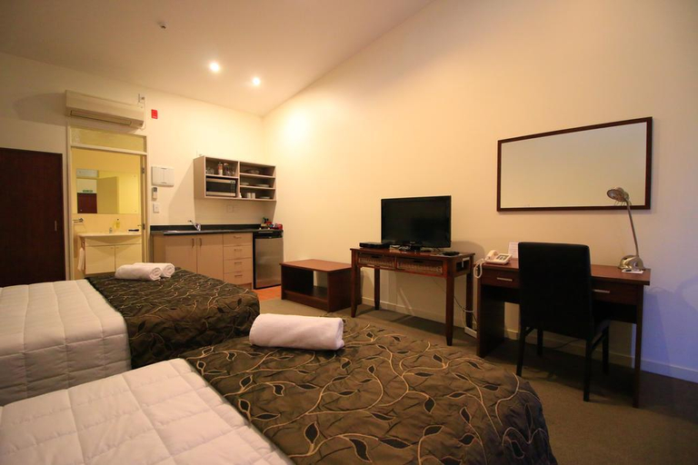 Public Area 3, Fitzherbert Regency Motor Lodge, Palmerston North