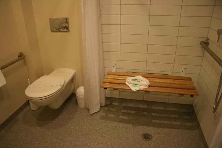 Bathroom 3, Northstar Motel, Waitaki