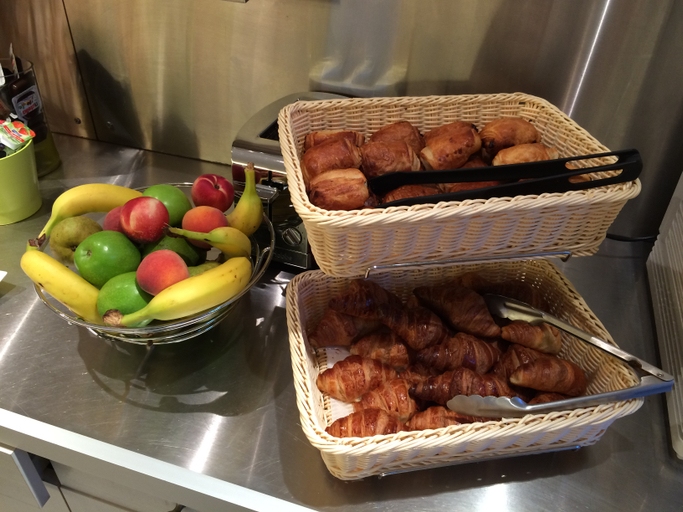 Food & Drinks 4, B Hotel Caen Mondeville, Calvados