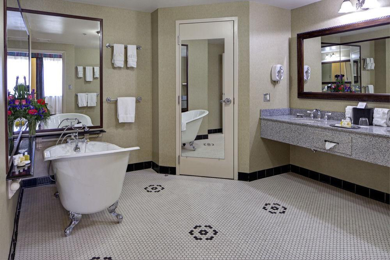Bathroom 5, Carnegie Hotel & Spa, Washington