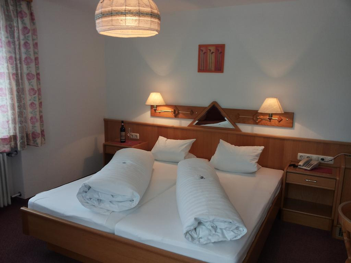 Bedroom, Haus Lusspark, Reutte