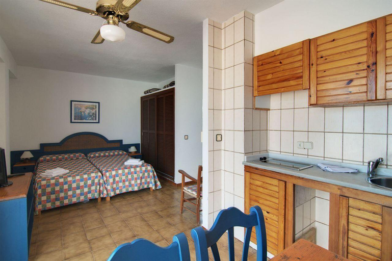 Exterior & Views 4, Apartamentos Pou Des Pujols, Baleares