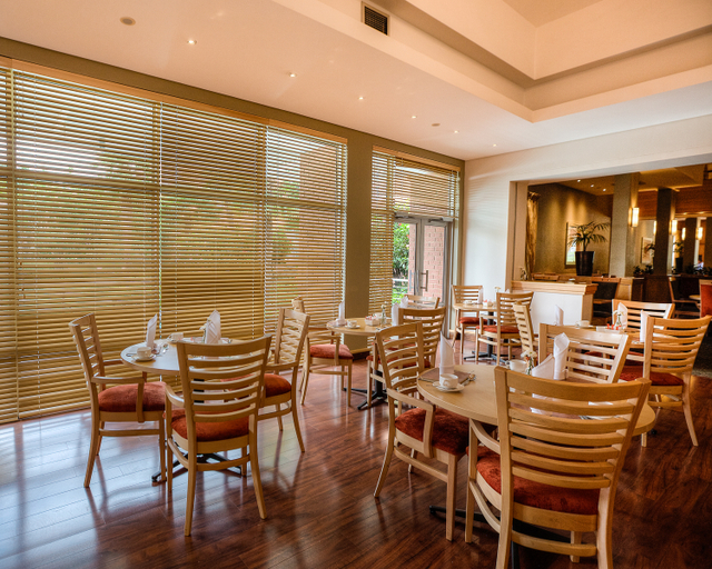 Food & Drinks 4, Road Lodge Sandton, Grayston Drive, Ekurhuleni