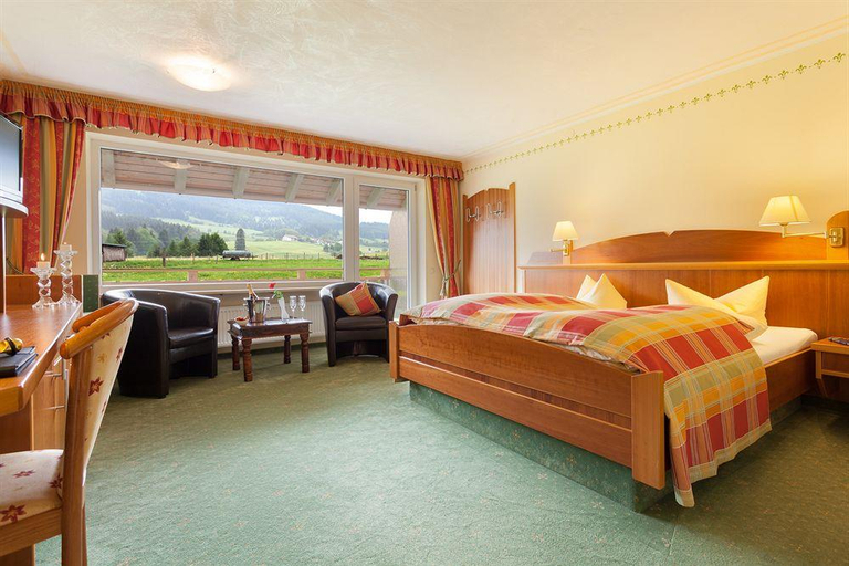 Bedroom 3, Hotel Nesselwanger Hof, Ostallgäu