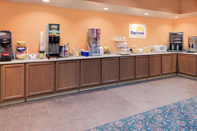 Public Area, Days Inn by Wyndham Newton, Harvey