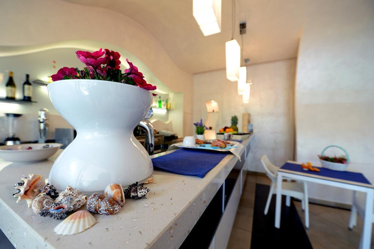 Bedroom 4, Colonna Rooms & Apartment, Barletta-Andria-Trani