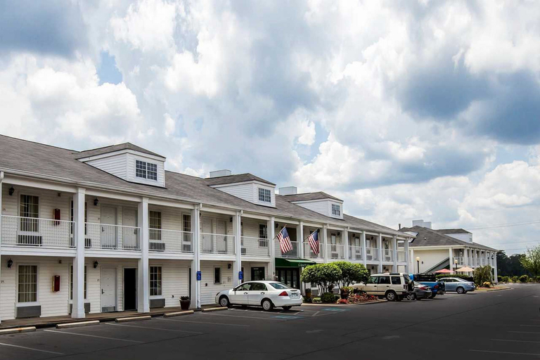 Public Area 1, Quality Inn Bessemer I-20 exit 108, Jefferson
