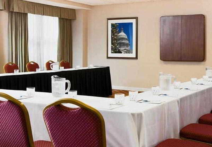 Food & Drinks 5, Residence Inn by Marriott Washington, DC Downtown, Washington D.C.