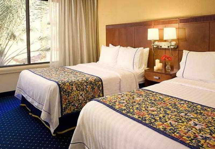 Bedroom 4, Courtyard by Marriott Las Vegas Convention Center, Clark