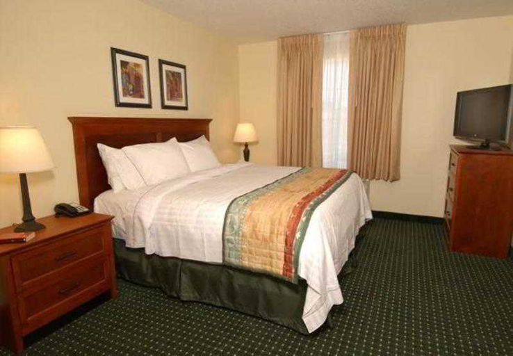 Bedroom 3, TownePlace Suites The Villages, Lake