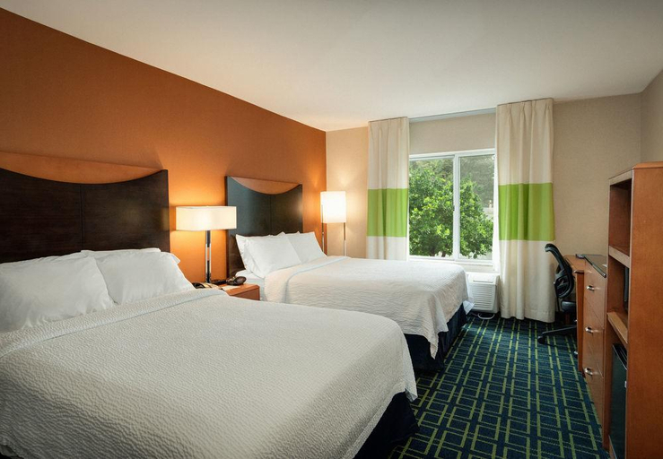 Bedroom 4, Fairfield Inn Hartford Airport, Hartford