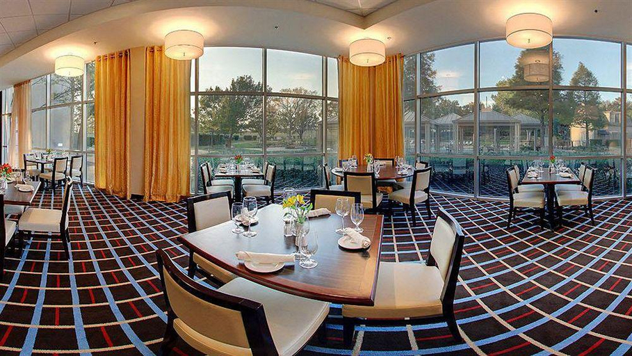 Food & Drinks 5, Sheraton Arlington, Arlington