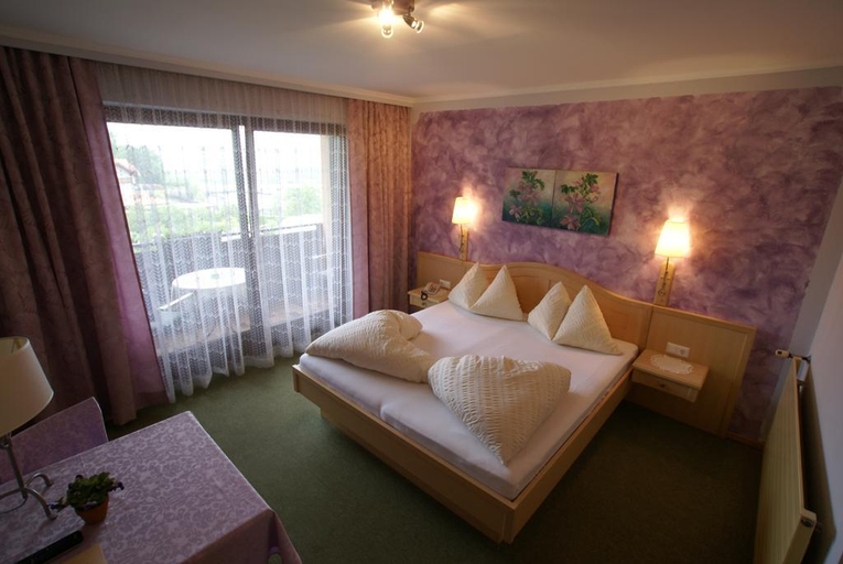 Bedroom 3, Gasthof-Hotel zur Post, Klagenfurt Land