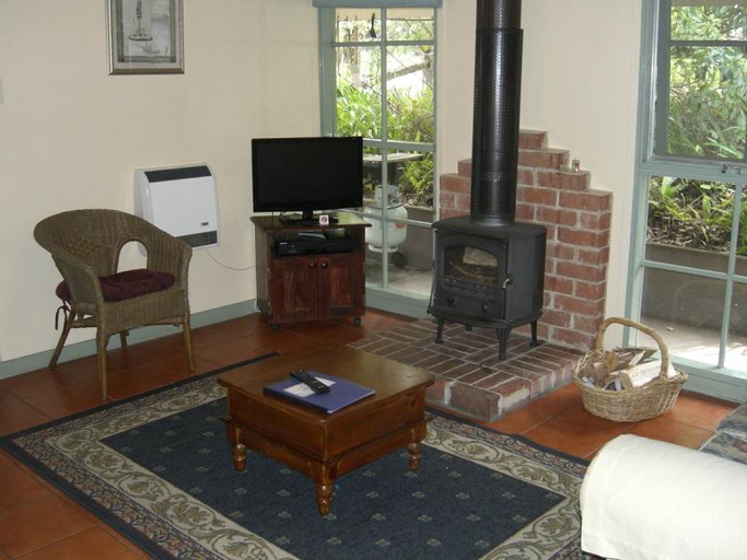 Public Area, Kalimna Woods Cottages, E. Gippsland - Bairnsdale