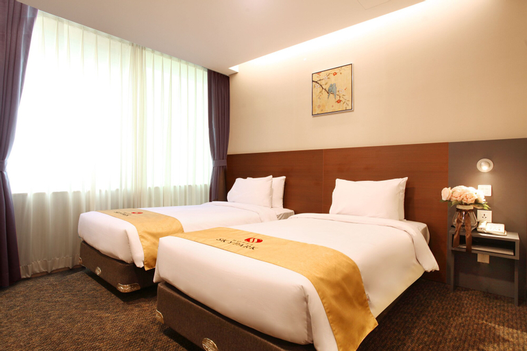 Bedroom 26