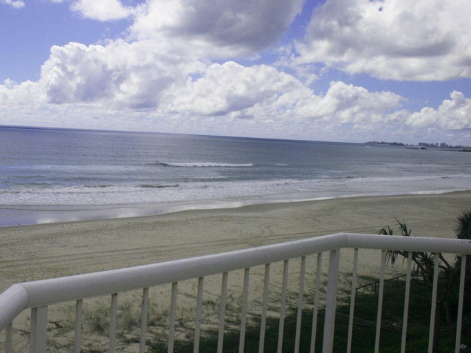 Exterior & Views 2, Surfers Horizons Absolute Beachfront Holiday Apart, Gold Coast
