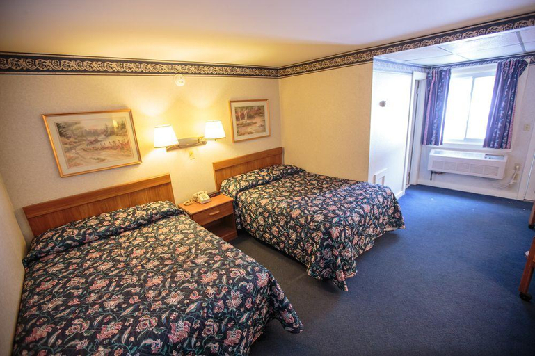 Bedroom 4, Outbound Stowe, Lamoille