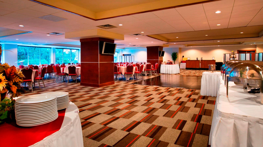 Public Area 2, Four Points by Sheraton Victoria Gateway, Capital